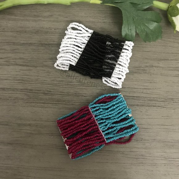 Jewelry - 🎀 Bundle of 2 Beaded Stretch Bracelets